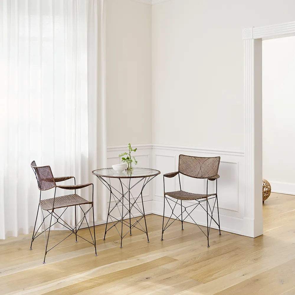 Funky cafebord med glashasselnød 