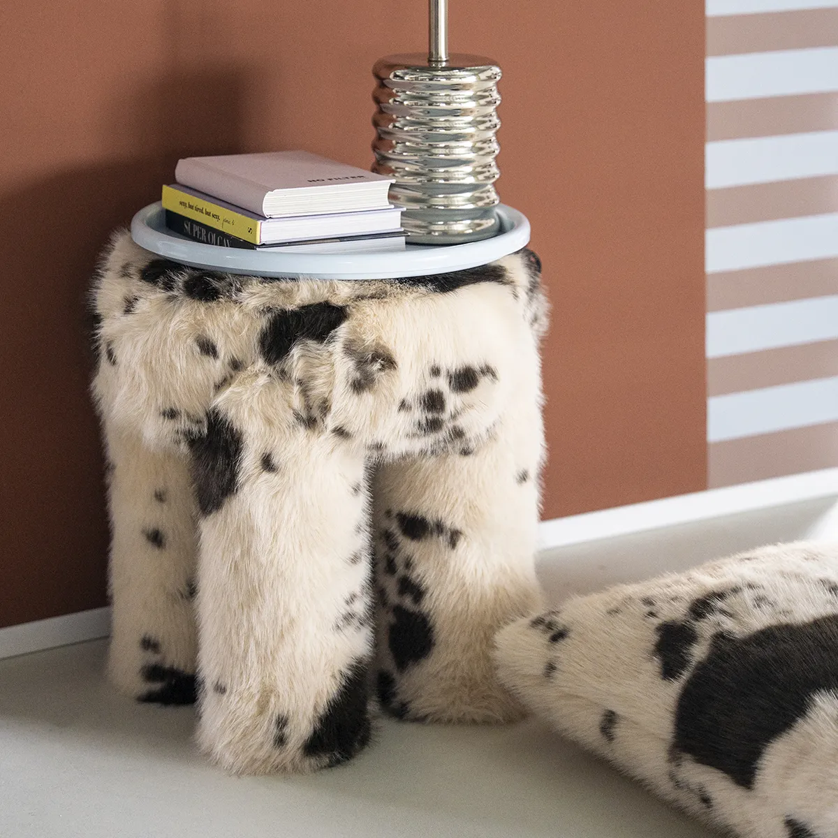 Skammel Cowy Beige