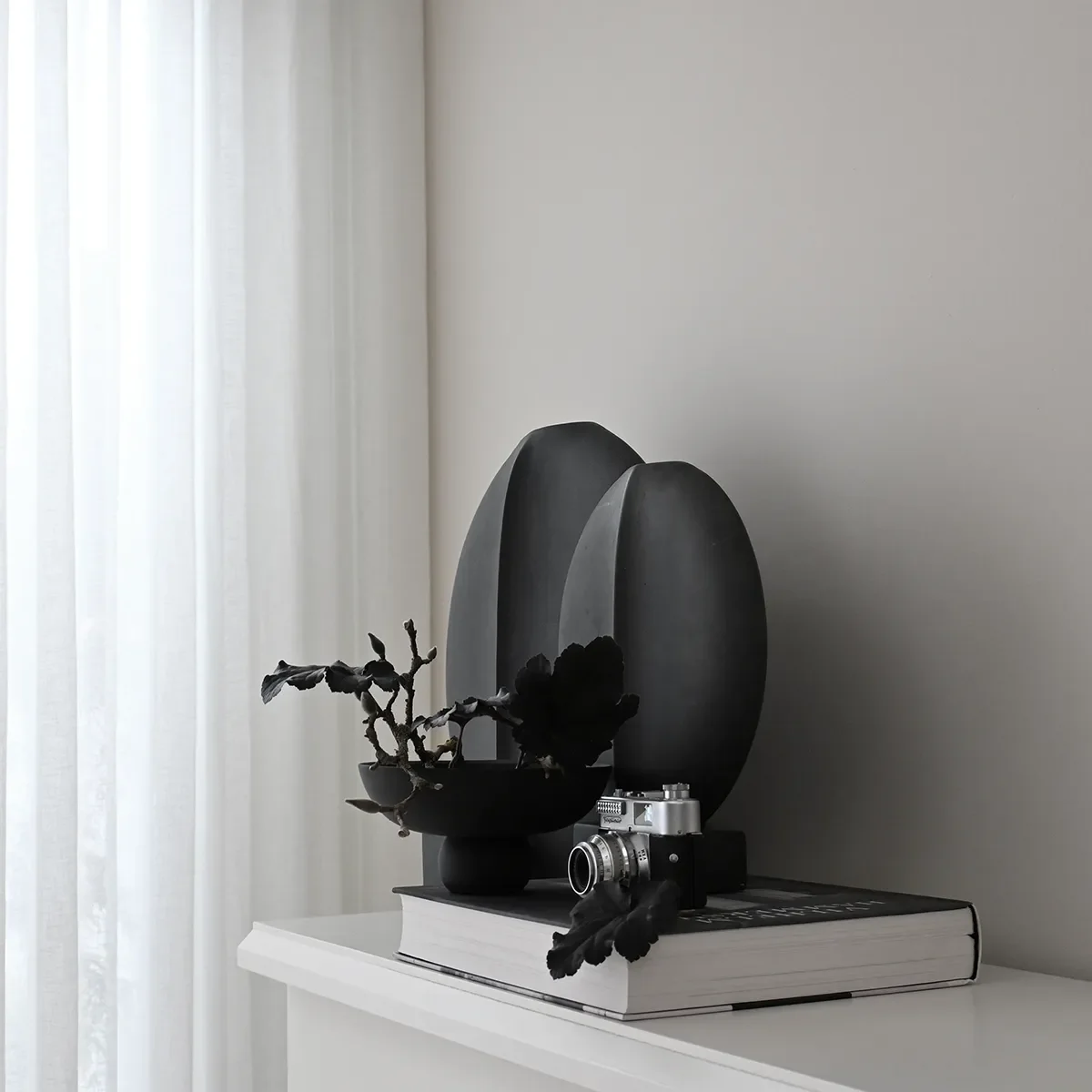 Håndmalet dekorationsskål Baburu Mini Black Ø 20 cm