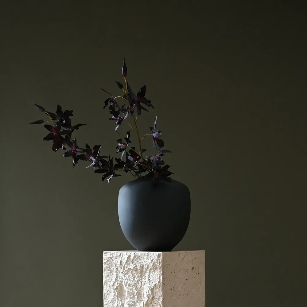 Sunao Vase Medio - Black