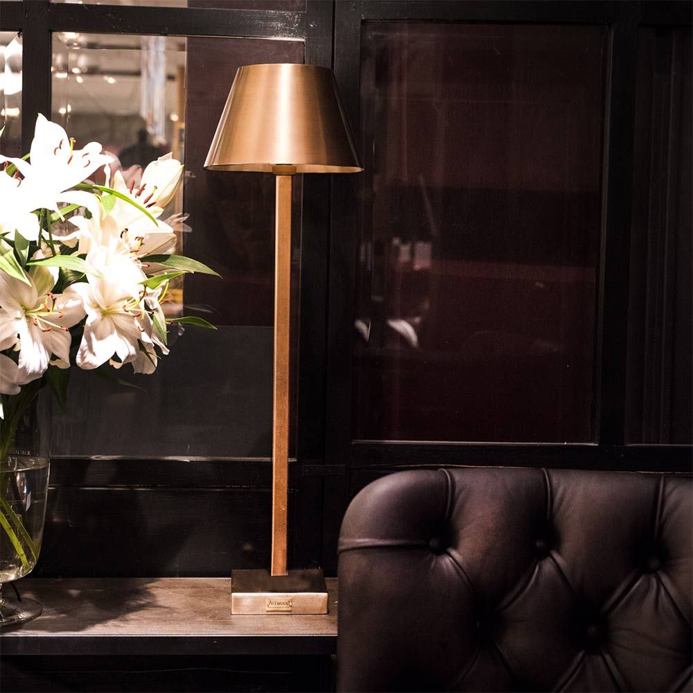 Graz Bordlampe Antique Brass Artwood