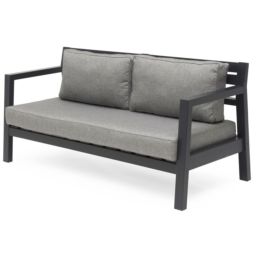Hillerstorp, Stoltö Sofa