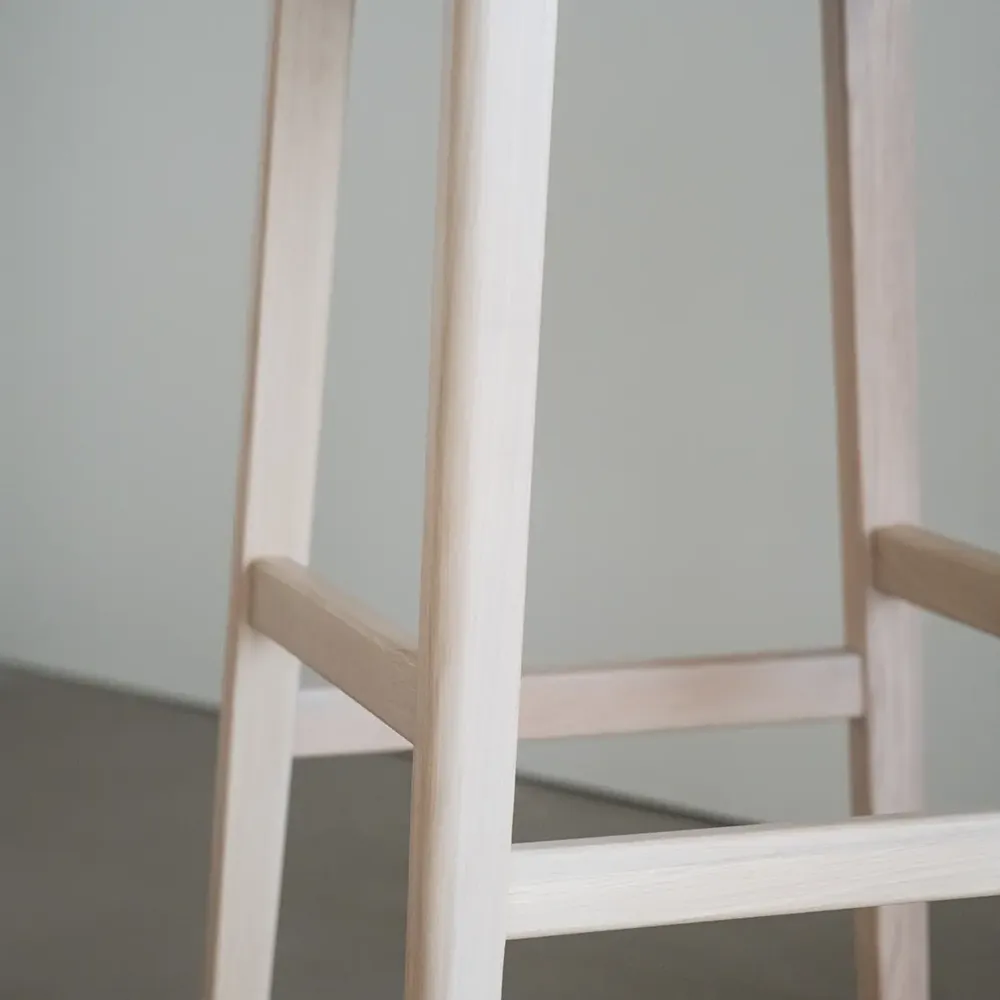 Livermore barstol hvid pigmenteret eg/læder