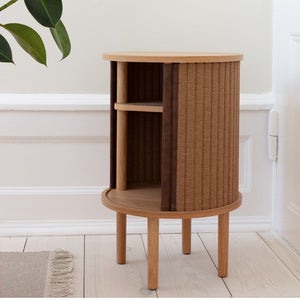 Audacious sidebord i egetræ/Sugar Brown
