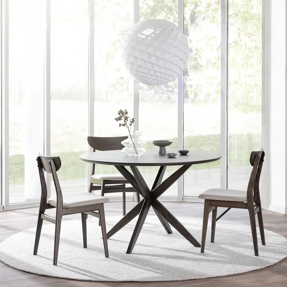 Calverton spisebord Ø120 cm brun eg