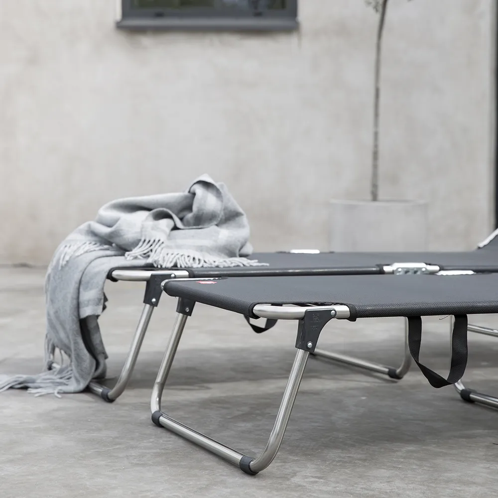 Amigo solseng i sort aluminium/tekstilene