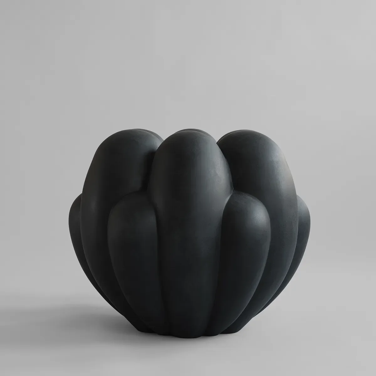 Håndlavet vase Bloom Big Black H44 cm