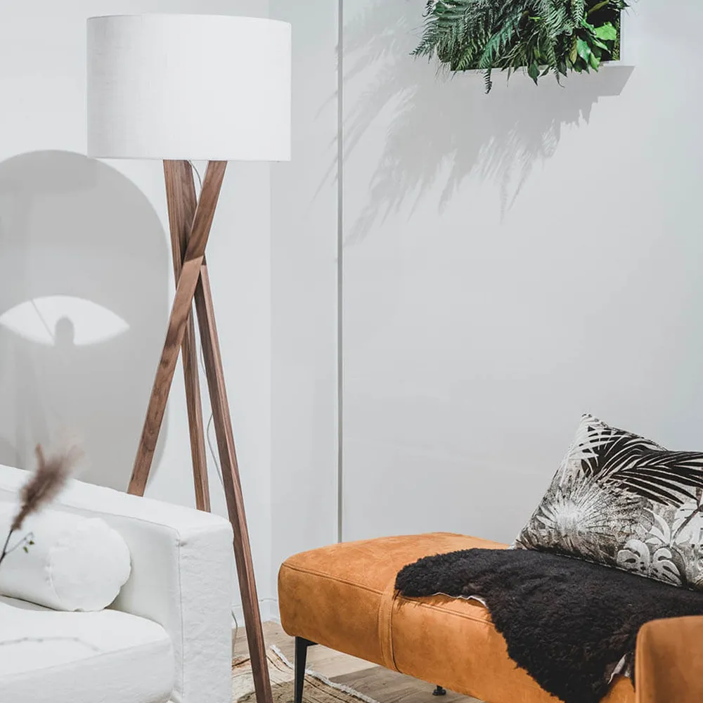 Vega Gulvlampe valnød