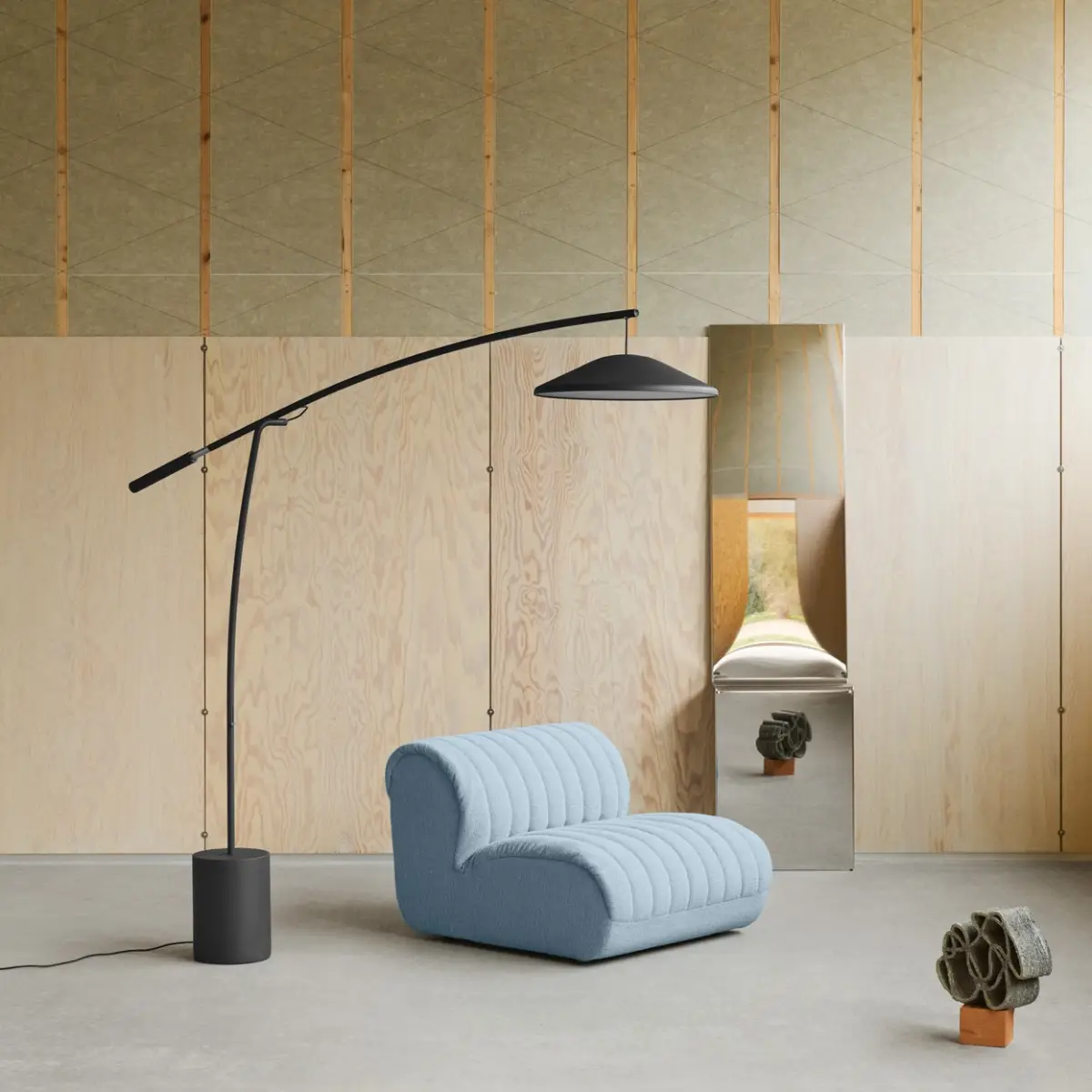 Contra-gulvlampe – Sort