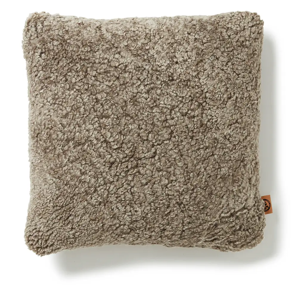 Skinnwille, Curly pudebetræk 45x45 cm Light Brown