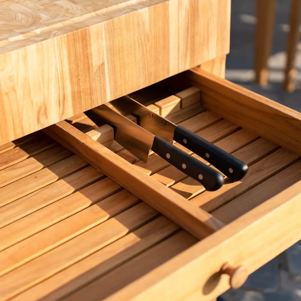 Ageröd huggeblok inkl. regnbetræk