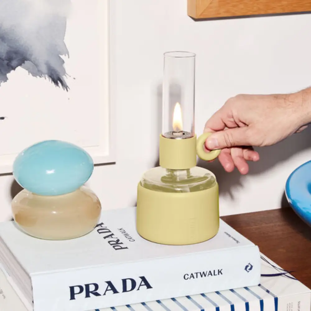 Flamtastique olielampe XS pale yellow