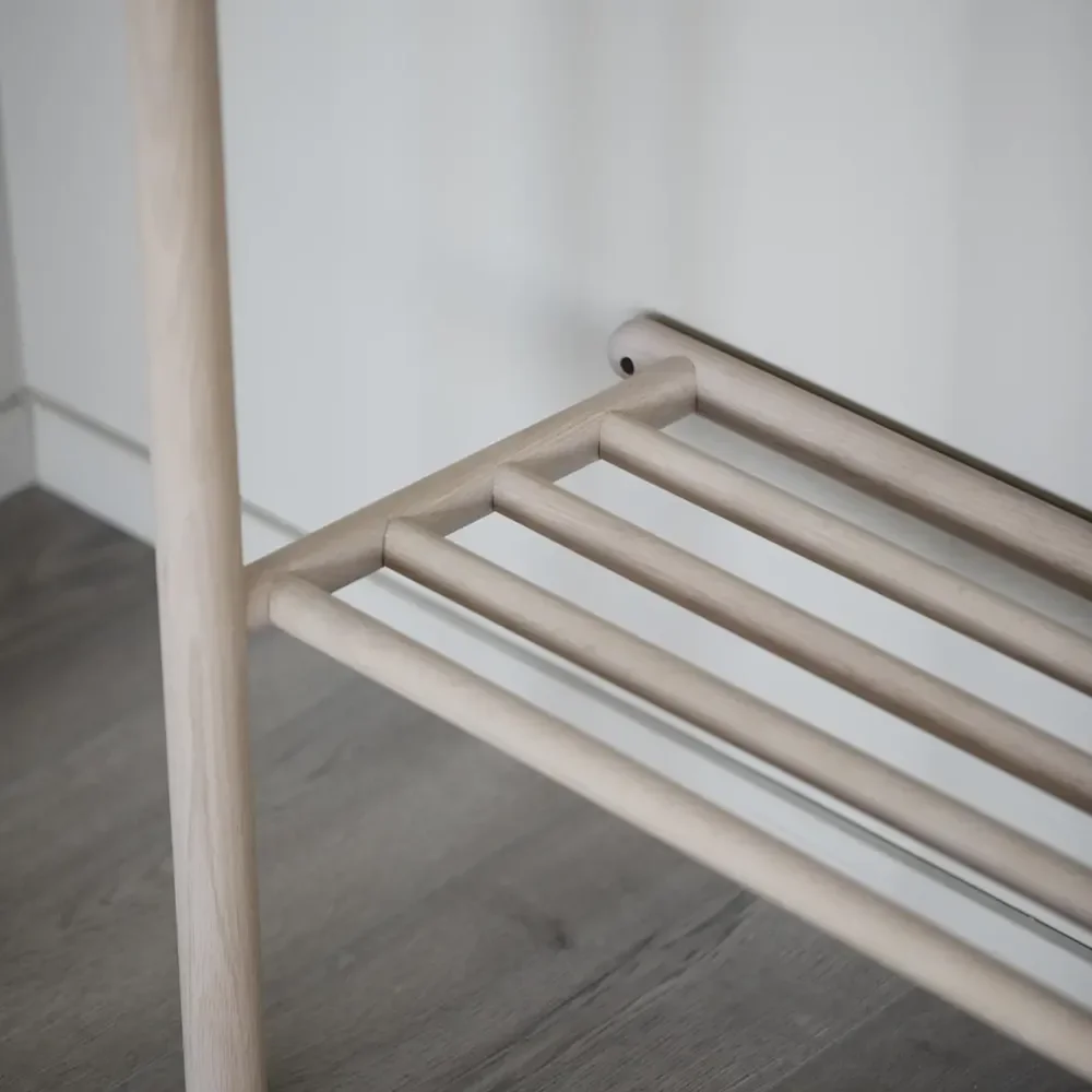 Milford tøjstativ hvidpigmenteret eg