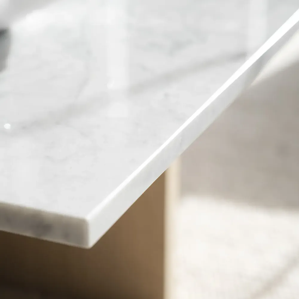 Brooksville sofabord 90x90 cm hvid marmor/hvid pigmenteret eg