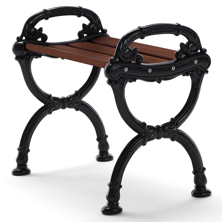 Byarums Bruk, Byarum skammel ender: sort / træ: brunbejdset fyr