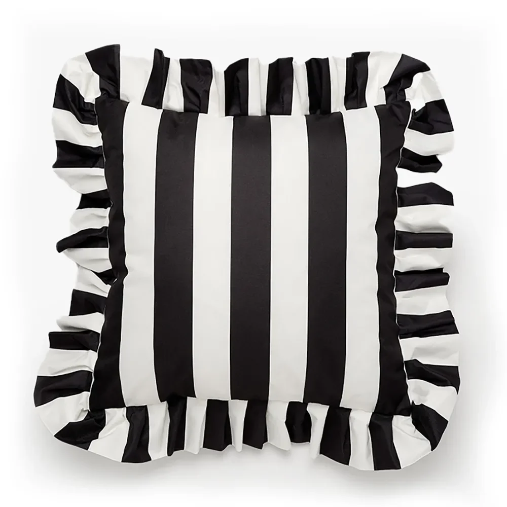 Pyntepude med flæse 45x45 cm Sort/Hvid