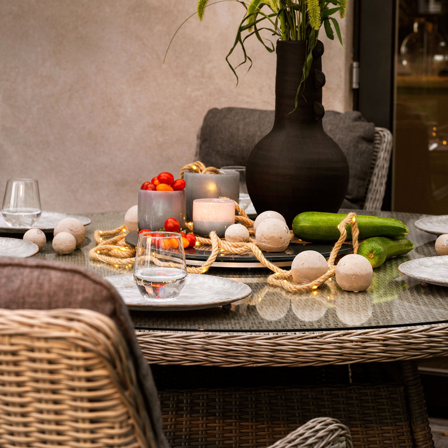 Hornbrook Spisebord 150 cm Beige Polyrattan Inkl. Glas Brafab