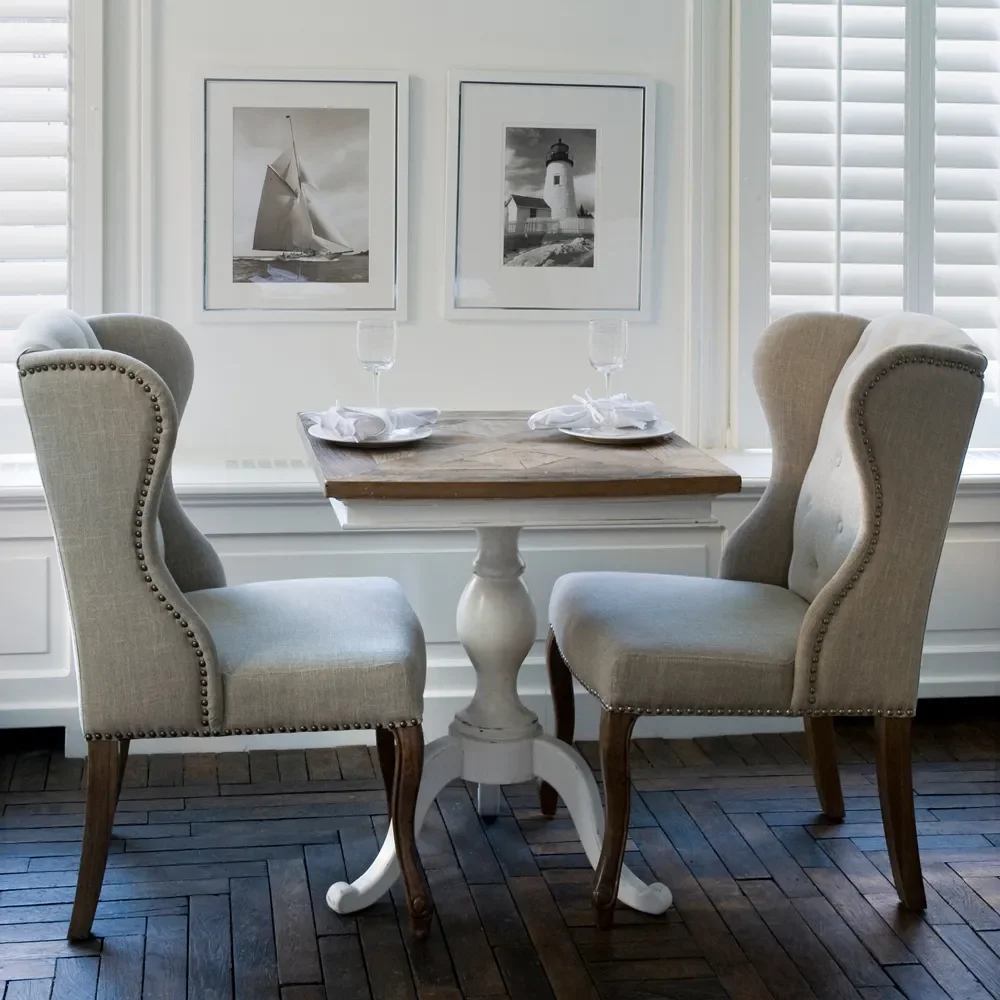 Château Belvédère 
sidebord, 70x70 cm