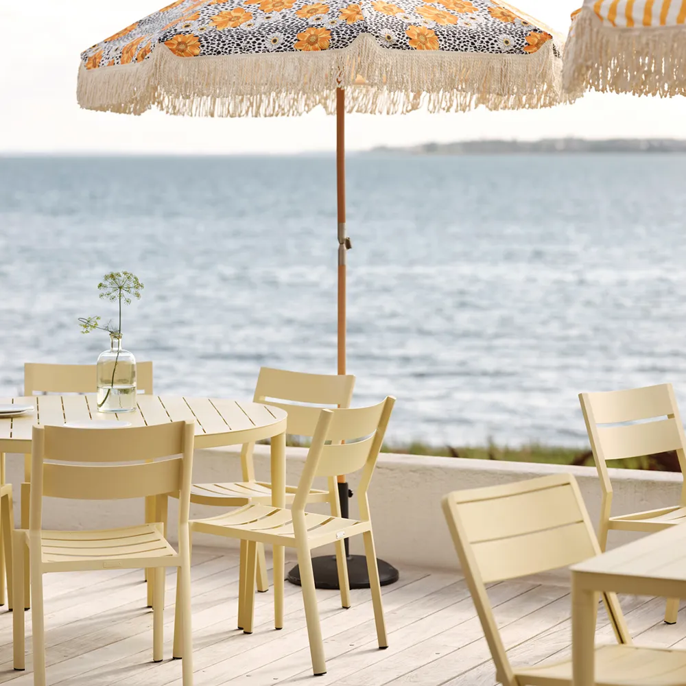 Brafab, Bigby/Delia rund spisegruppe