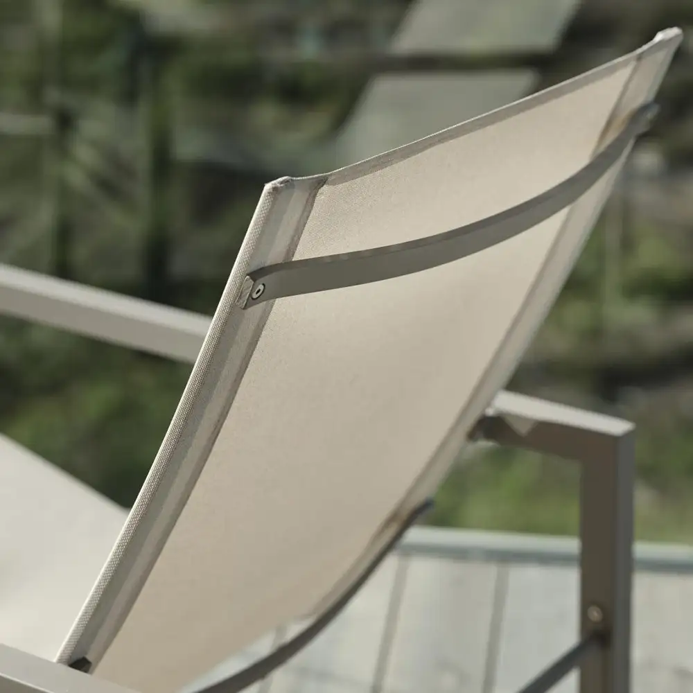 Vevi lænestol Khaki/Offwhite