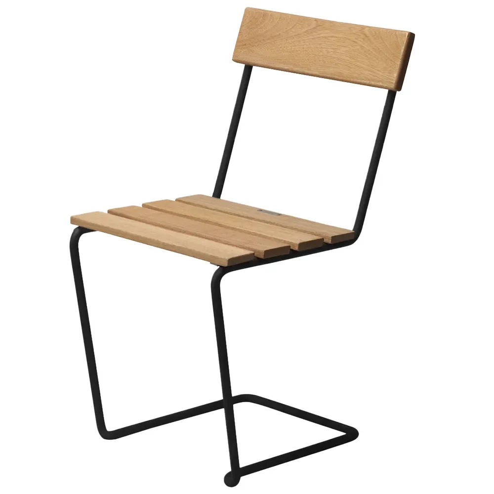 Grythyttan Stålmöbler, Stol 1 olieret eg / sort stel