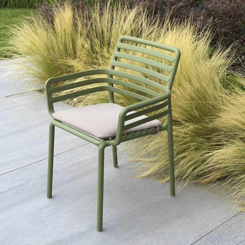 Doga armlænsstol Pera