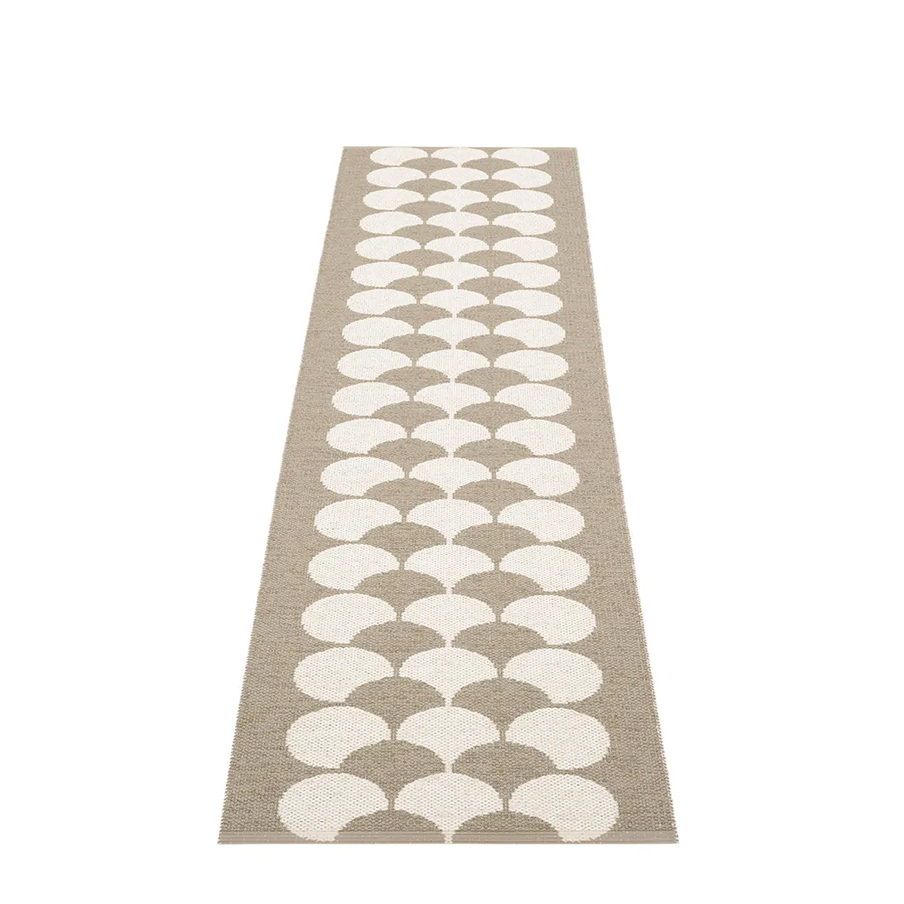 Pappelina, Poppy Potato / Vanilla tæppe 70 x 250 cm