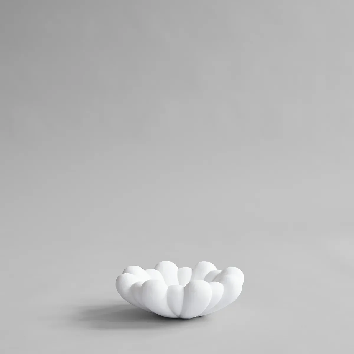 Håndlavet Dekorationsskål Bloom Bone White Ø 28,5 cm