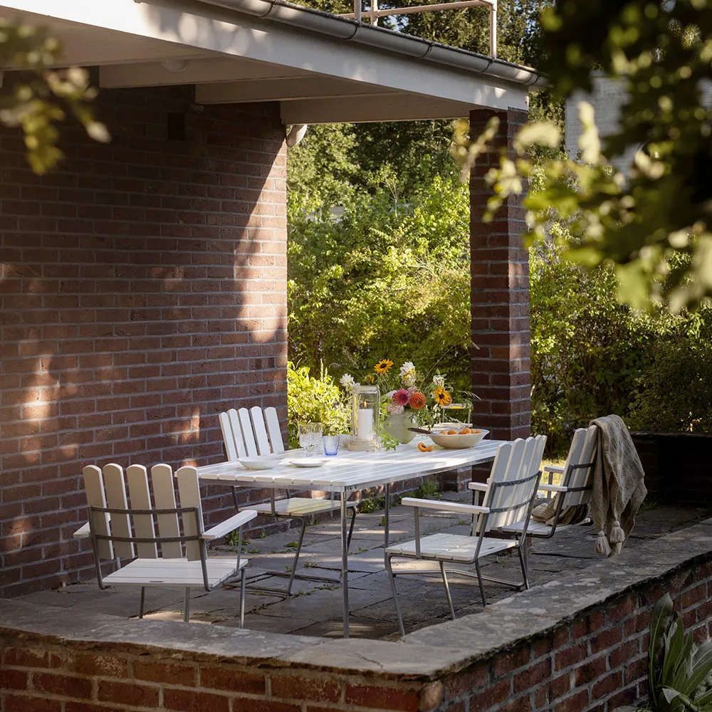 A2 Lænestol Hvidlakeret Eg/Varmgalvaniseret Understel Grythyttan Stålmöbler