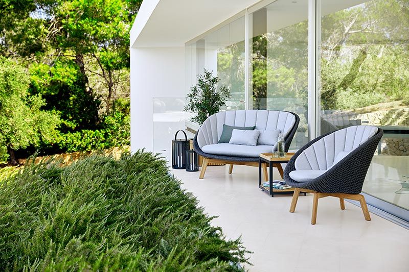 Peacock Sofa mørkegrå