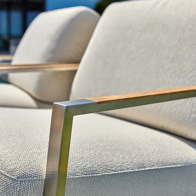 Naos lænestol  Stainless steel / Dot beige