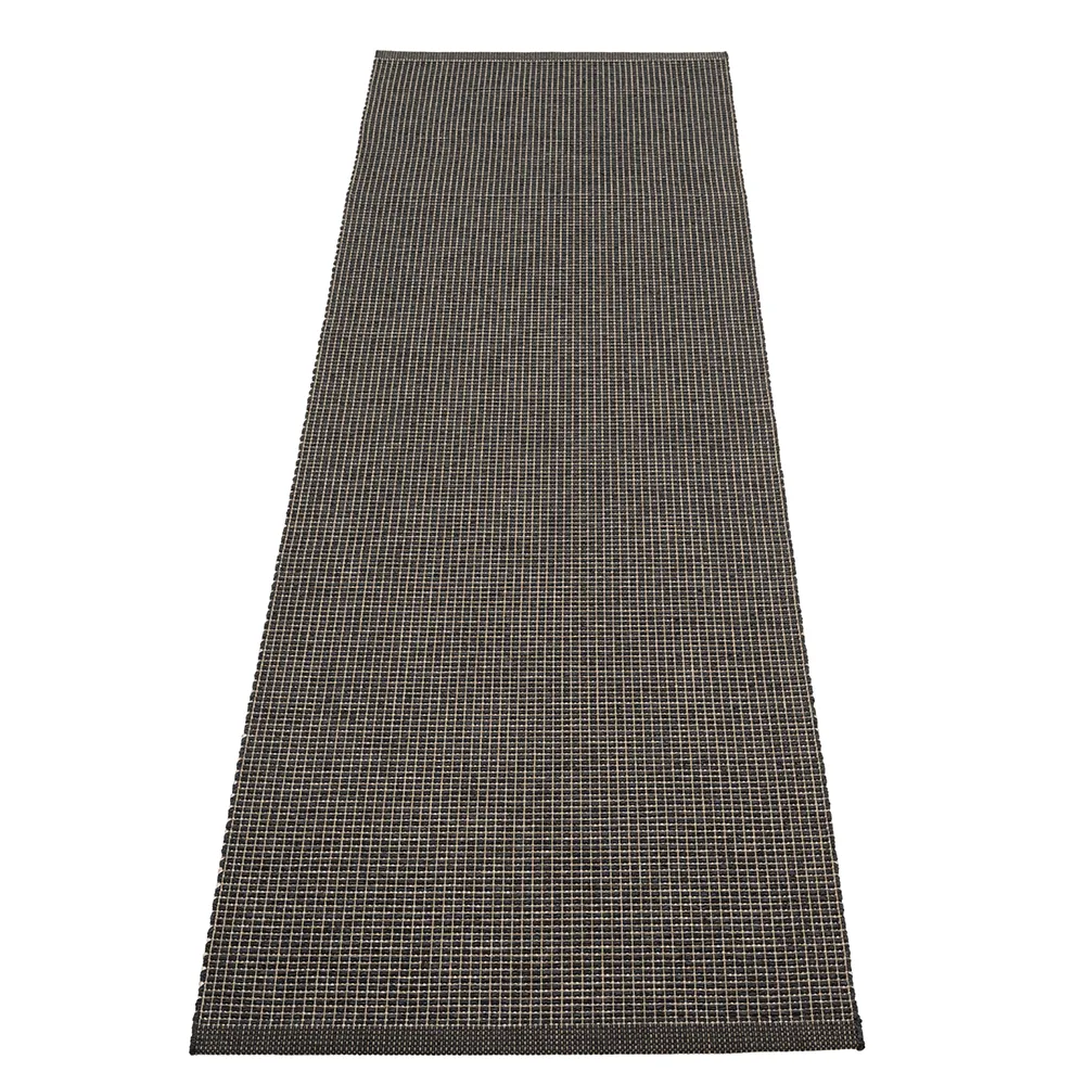 Pappelina, Emm tæppe 70x240 cm Black/Linen Metallic