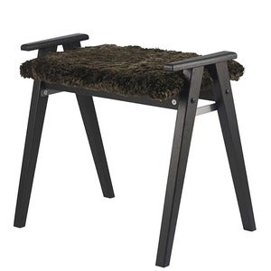 Alme Stool Sortbejdset eg/fåreskind brun