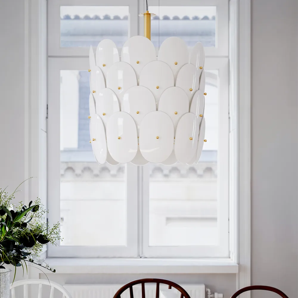 Omlott loftslampe Ø50cm messing/hvid