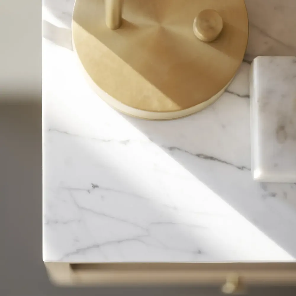 Whitmore sengebord hvidpigmenteret eg/hvid marmor